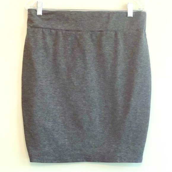 Gray Pencil Skirt - Picture 3 of 3